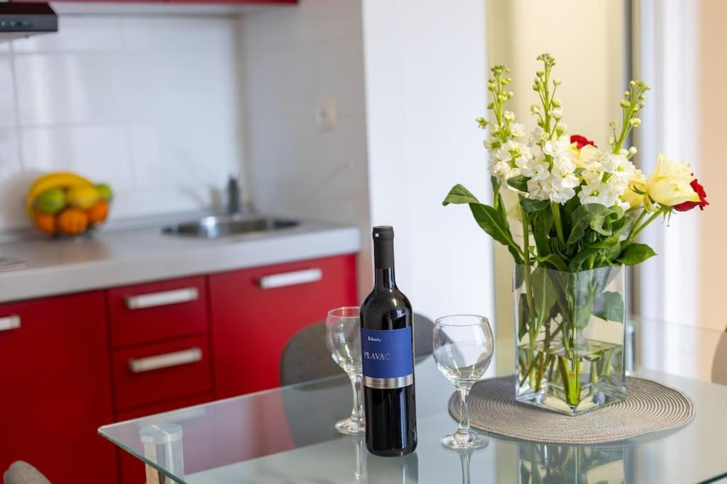 Bella Vista - Cozy Apartments With Easy Check-In And Free Parking Split Ngoại thất bức ảnh