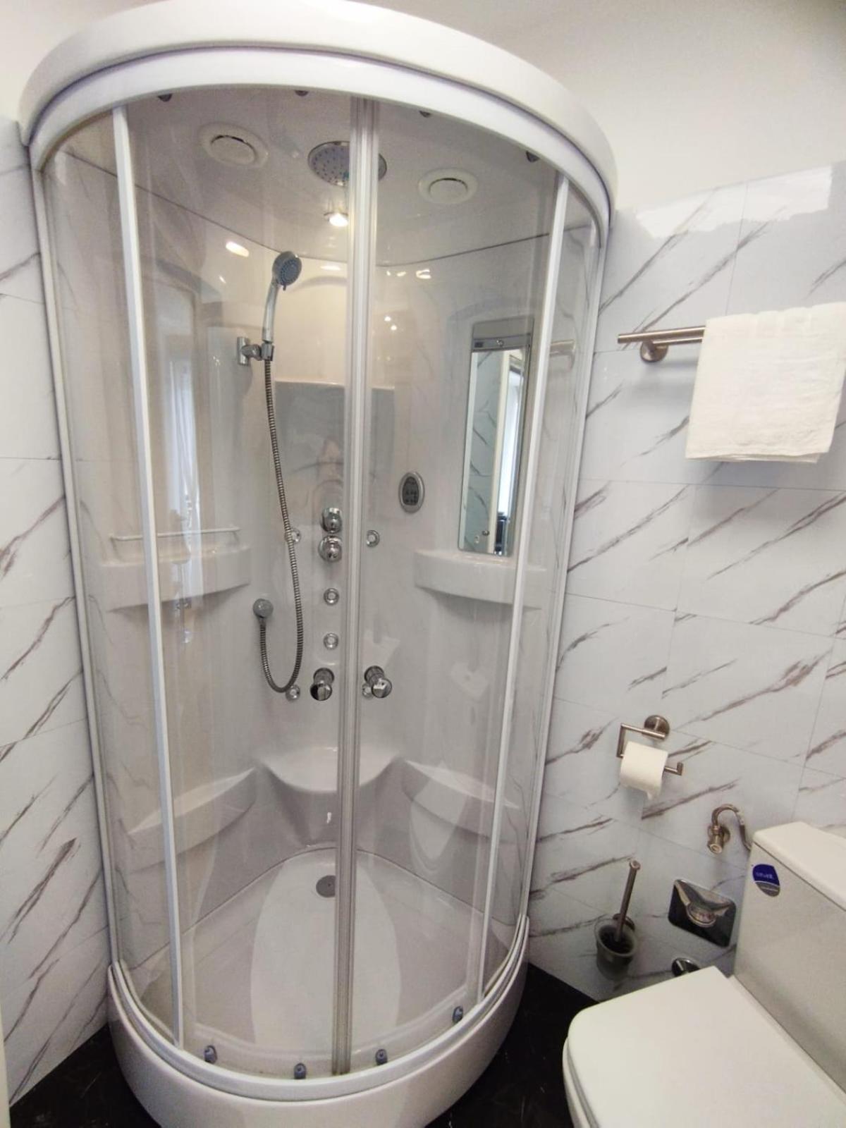 Bella Vista - Cozy Apartments With Easy Check-In And Free Parking Split Ngoại thất bức ảnh